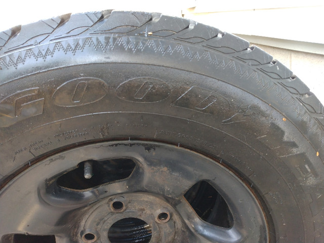 Winter Tires: Goodyear UltraGrip Ice (from a Dodge Dakota) in Tires & Rims in London
