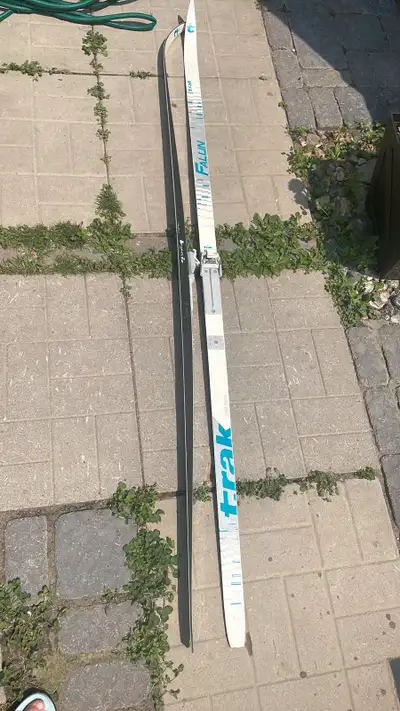 Vintage Trak Falun Cross-Country Skis - 195cm 3pin bindings, View more