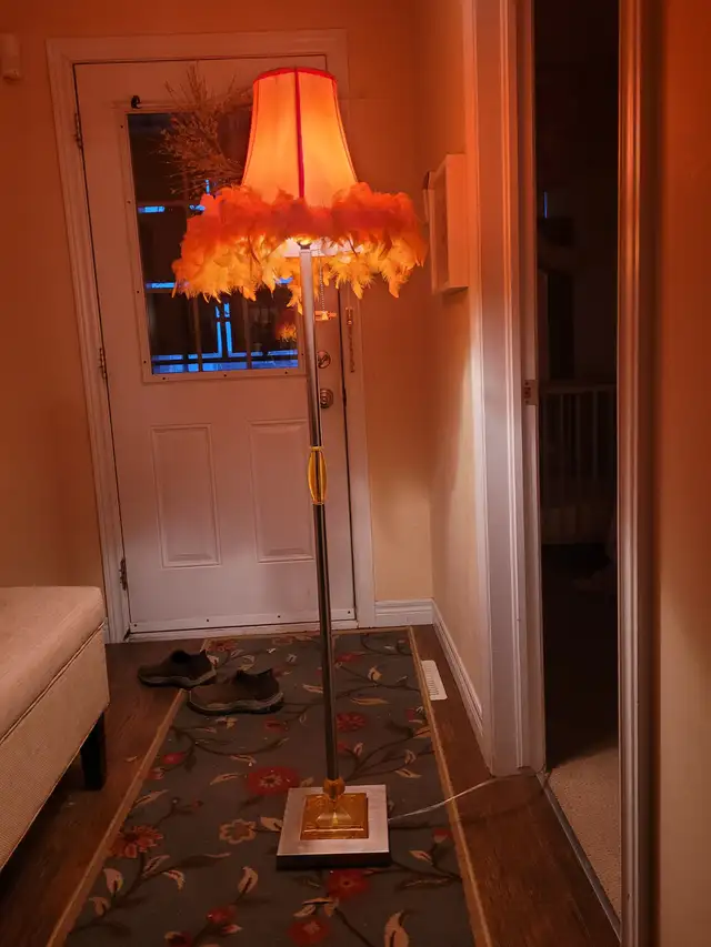 Floor Lamp in Indoor Lighting & Fans in Brantford - Image 2