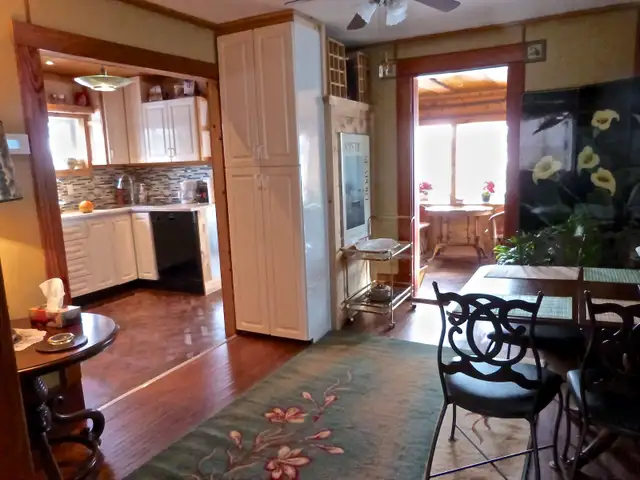 WATERFRONT TRENT RIVER WEEKEND GETAWAY 2 PERSONS 2 NIGHTS $650 in Ontario in Canada - Image 4