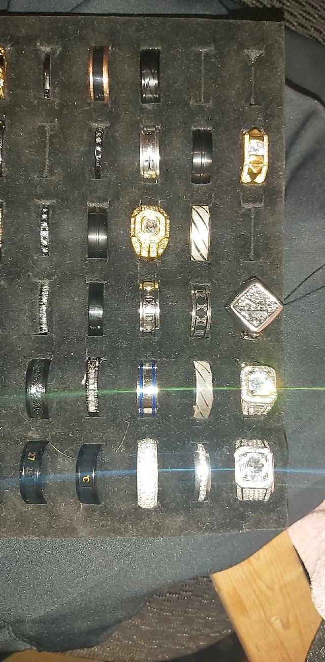 Rings and chains and charmes  in Jewellery & Watches in Kingston