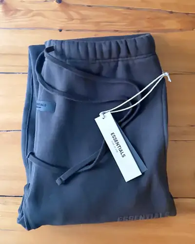 Fear of God Essentials Sweatpants – Off Black (Medium), View more