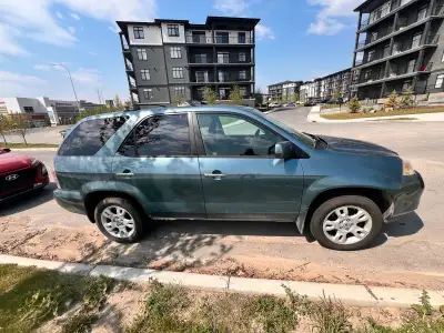 This is a purchase as is sell. 316000kms. New all season tires. Minimal rust A/C core needs replacin...