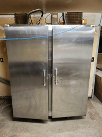Foster — QHL-2-T-SP — Refrigerator