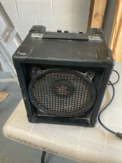 Yorkville Bloc40B Bass Amplifier, View more