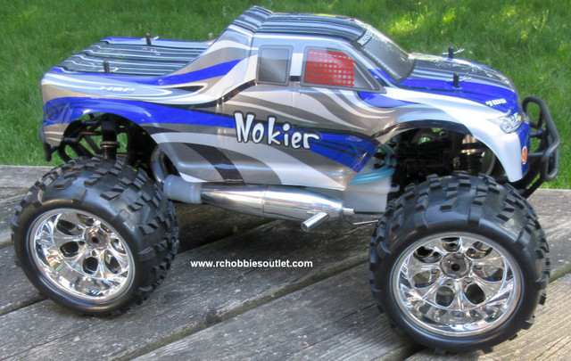 New RC Truck Nitro Gas  4.57cc Engine 2 Speed 1/8 Scale 4WD in Hobbies & Crafts in Windsor Region