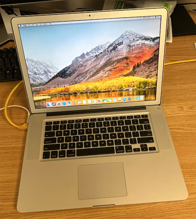 Apple MacBook Pro A1286 15.4" 480GB SSD 8GB Intel i7 2.2Ghz in Laptops in Delta/Surrey/Langley