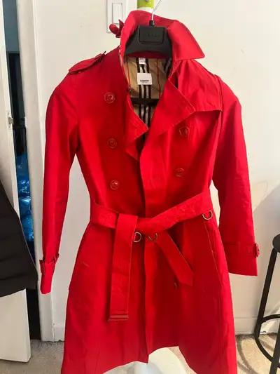 Ladies Burberry Trench Coat - Like New - Original - Size US-2, View more
