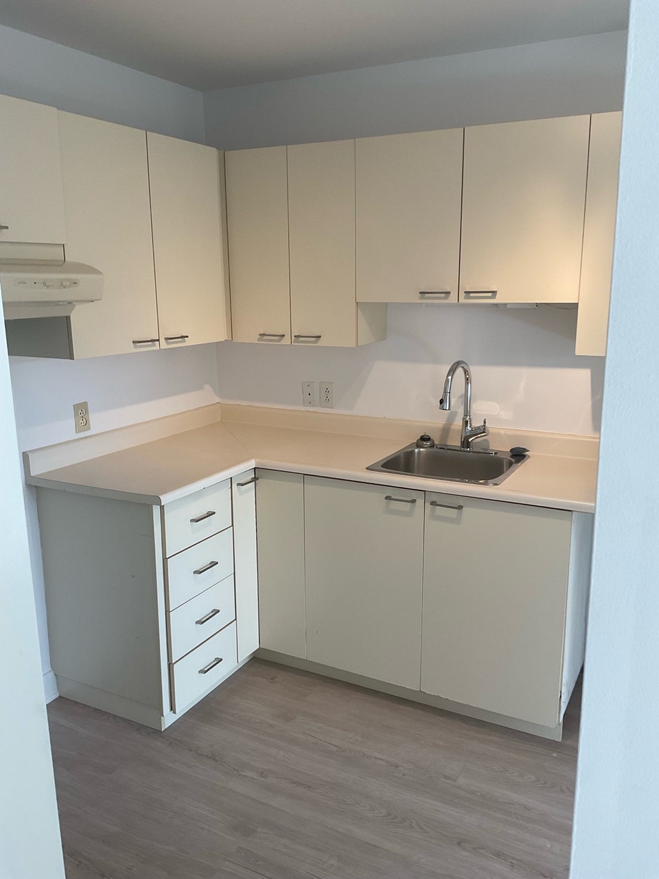 APPARTEMENT À LOUER 4.5 4
