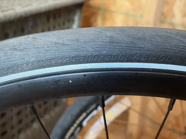 vélo cannondale  in Road in Québec City - Image 3