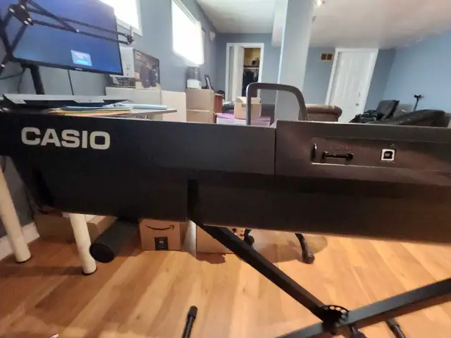 Casio WK-6600 76-Keyboard, Pedal & X-frame & keyboard cov in Pianos & Keyboards in Markham / York Region - Image 4