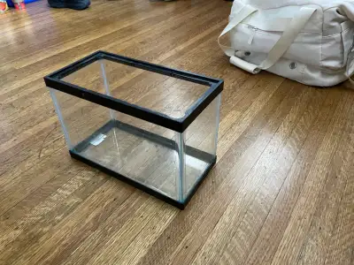 2.5 Gallon Fish Tank, View more