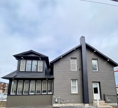 CLOSE TO BUS STOP 15 MIN TO 25 MIN AWAY FROM CONESTOGA COLLEGE DOON CAMPUS Nice unit in a building w...
