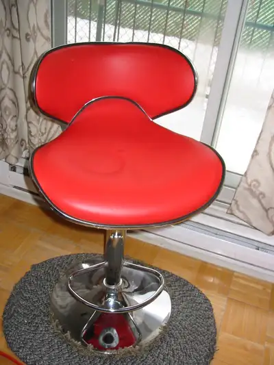 Chaise style bar en cuivrette rouge