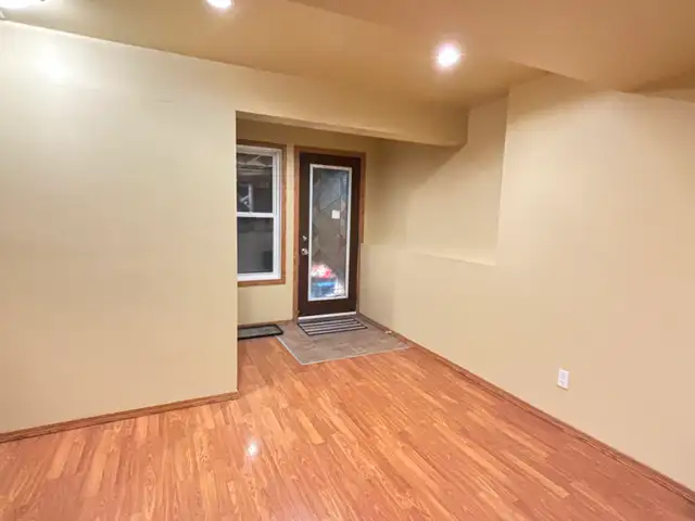 Coventry Hills Legal Basement Suite 1 Bed 1 Bath $950 For Rent