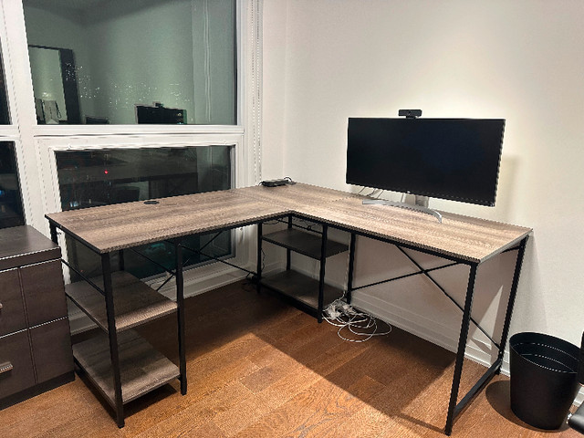 L Shape Desk in Desks in City of Toronto - Image 2