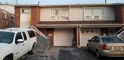 3 Bedroom, 1 Bath, 1 Kitchen, 1 Living room for rent for $2150 plus 67% utilities from August 1 onwa...