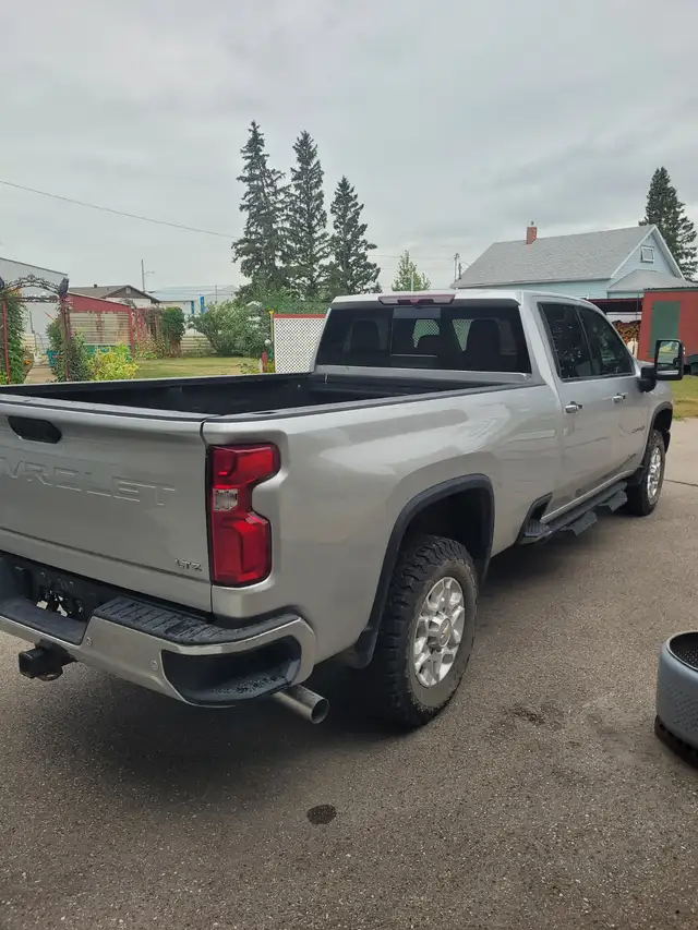 2022 Chev 2500LTZ in Cars & Trucks in Saskatoon - Image 3