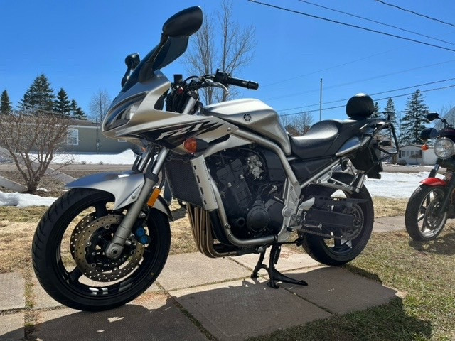 2005 Yamaha FZ 1000 in Sport Touring in Moncton