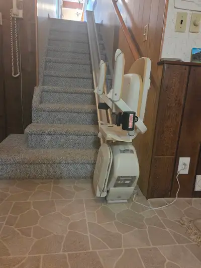 Acorn Stairlift model Superglide130 T700, View more
