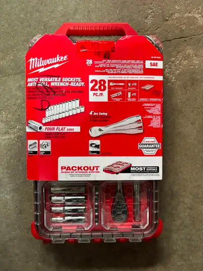BNIB PACKOUT 3/8 SAE Ratchet and Socket Mechanics Tool Set, View more