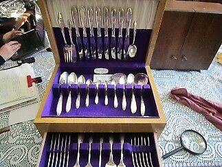 2 SETS of 1939 "REVERIE" Silverware in Arts & Collectibles in Revelstoke - Image 2