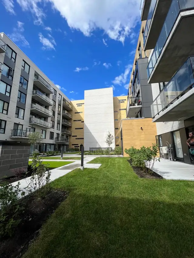 Condo (3 1/2) à louer à 2 minutes à pied du metro Langelier in Long Term Rentals in City of Montréal - Image 9