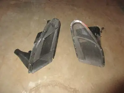 Rear air intakes for Ferrari Mondial, original, used. Price on request. More parts available. For ad...