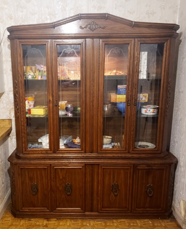 DINING ROOM GLASS WOODEN DISPLAY CABINET ASKING $100 OBO in Hutches & Display Cabinets in Kawartha Lakes - Image 2