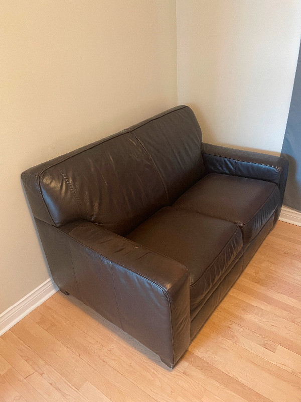 Two Dark Brown Leather Love Seats in Couches & Futons in Trenton - Image 2