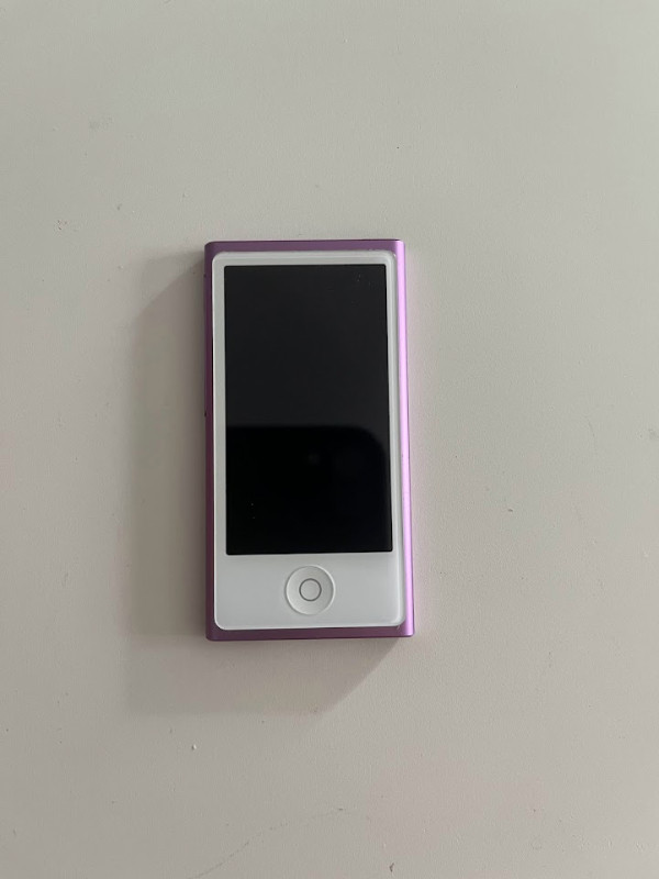 iPod Nano 16Gb (PINK) in iPods & MP3s in Mississauga / Peel Region - Image 3