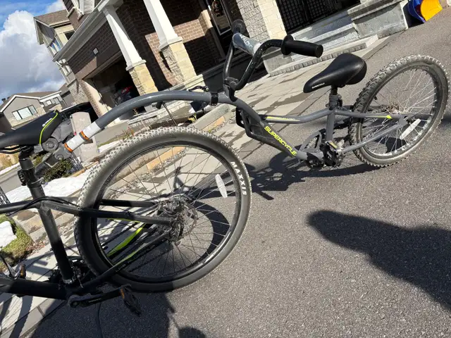 Co Pilot Bike - 20in Wheels in Kids in Ottawa - Image 4