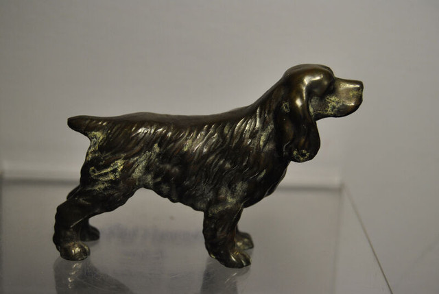 VINTAGE TROPHY CRAFT COPPER/BRONZE DOG FIGURINE in Arts & Collectibles in Vancouver