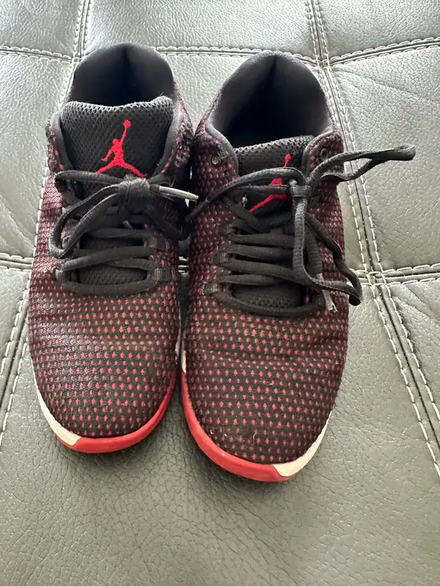 NIKE AIR JORDAN KIDS  US 3Y BASKETBALL SHOES in Kids & Youth in Kitchener / Waterloo - Image 6