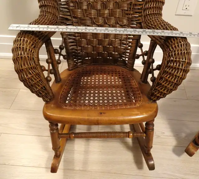 Vintage CHILD Size Rockers – 4 to choose from in Arts & Collectibles in Oshawa / Durham Region - Image 7