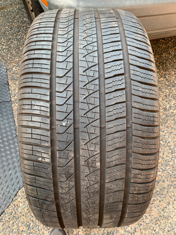 1 x single 315/35/21 Pirelli Scorpion Zero A/S MO with 85% tread in Tires & Rims in Delta/Surrey/Langley