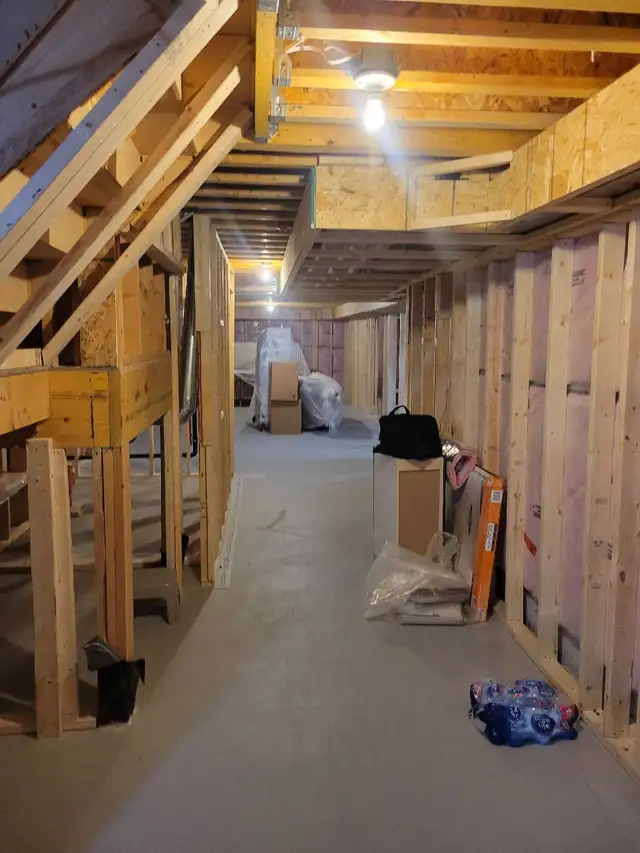 Professional basement framing. in Carpentry, Crown Moulding & Trimwork in Mississauga / Peel Region - Image 8