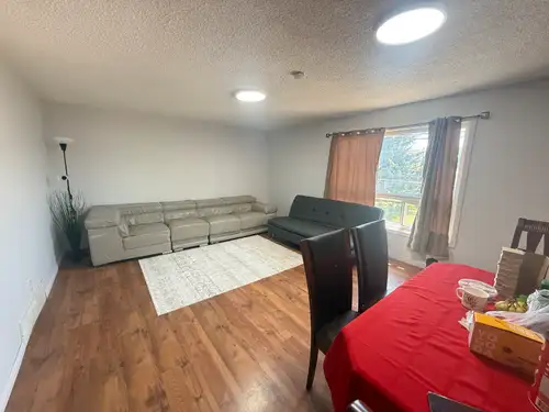 Room for Rent – $850/Month – Ideal for Student or Working Professional Available from July 1 Private...