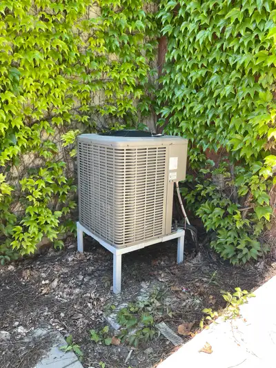 Selling a used York 3 Ton Heat Pump Condenser Unit. Model: YHJF36S41S1A Refrigerant: R-410A 208-230V...