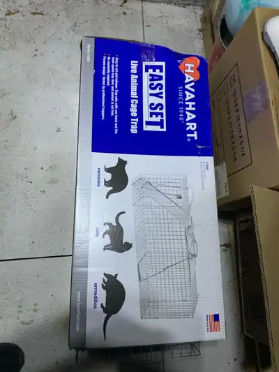 Brand HAVAHART Colour Silver Style Cage Trap Material Metal Product Dimensions 30.5L x 83.1W x 37.7H...