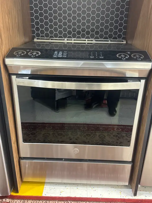 GE Profile Induction Range64634281461250120