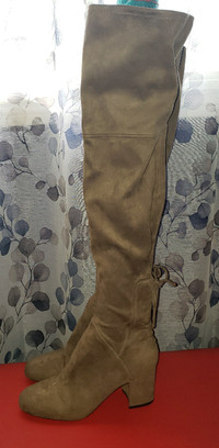 Aldo faux suede ladies boots Size 8