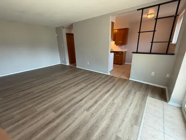 2 bedroom apartment all inclusive  in Long Term Rentals in Woodstock - Image 2