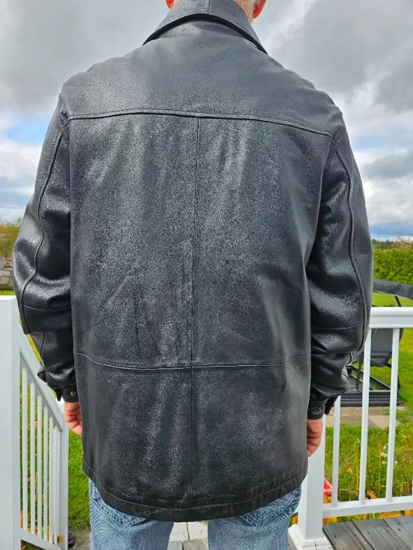 Manteau en cuir noir pour homme médium in Men's in St-Georges-de-Beauce - Image 8