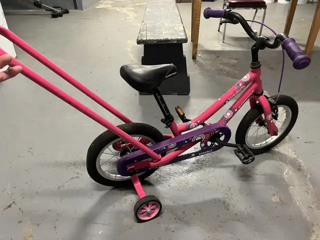 Kickstart Bicycle in Kids in City of Montréal - Image 3