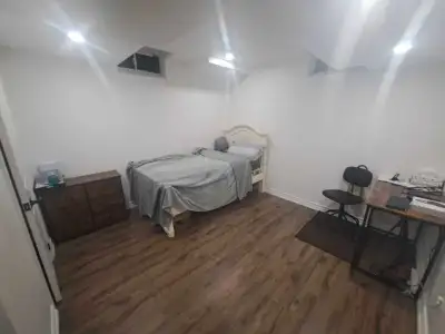 Room for Rent in Oshawa