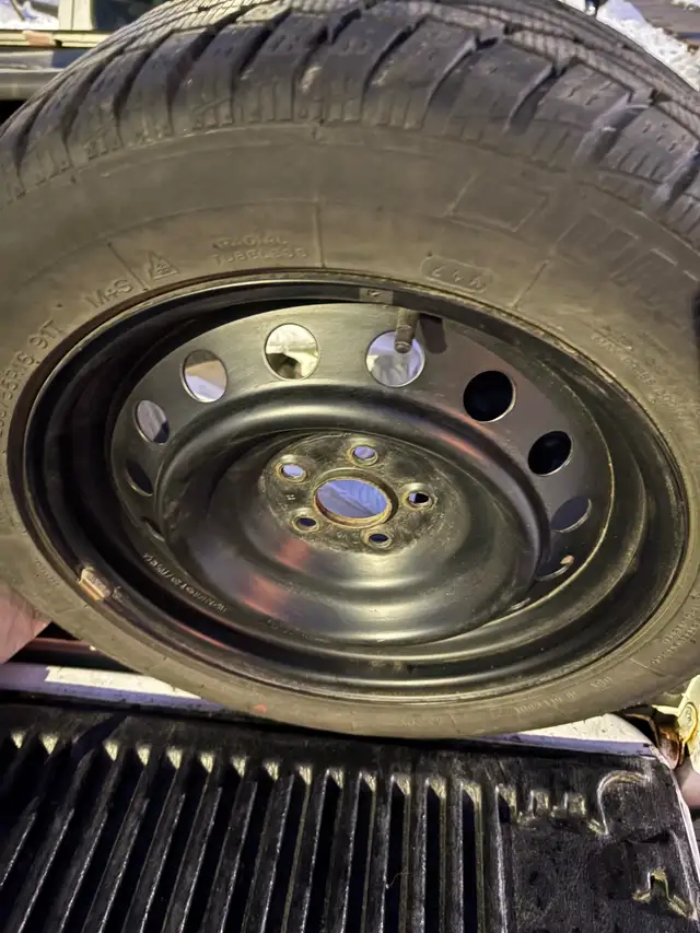 Uniroyal winter tires on rims in Tires & Rims in City of Halifax - Image 9