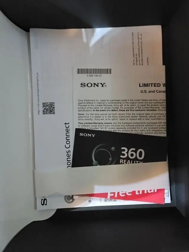 Sony WH-1000XM4 Wireless Noise Cancelling Headphones in Headphones in City of Toronto - Image 5