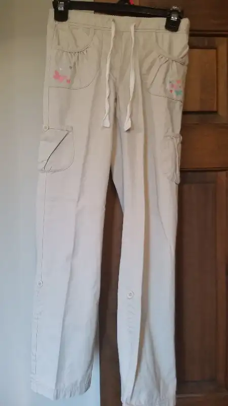 Girls Summer Pants sizes 10 - 12 in Kids & Youth in Peterborough - Image 3