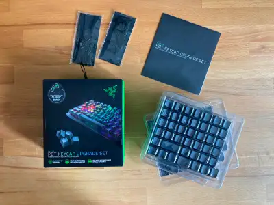 • Kit de keycaps Doubleshot PBT noir • Comprend 120 keycaps et des stabilisateurs supplémentaires po...